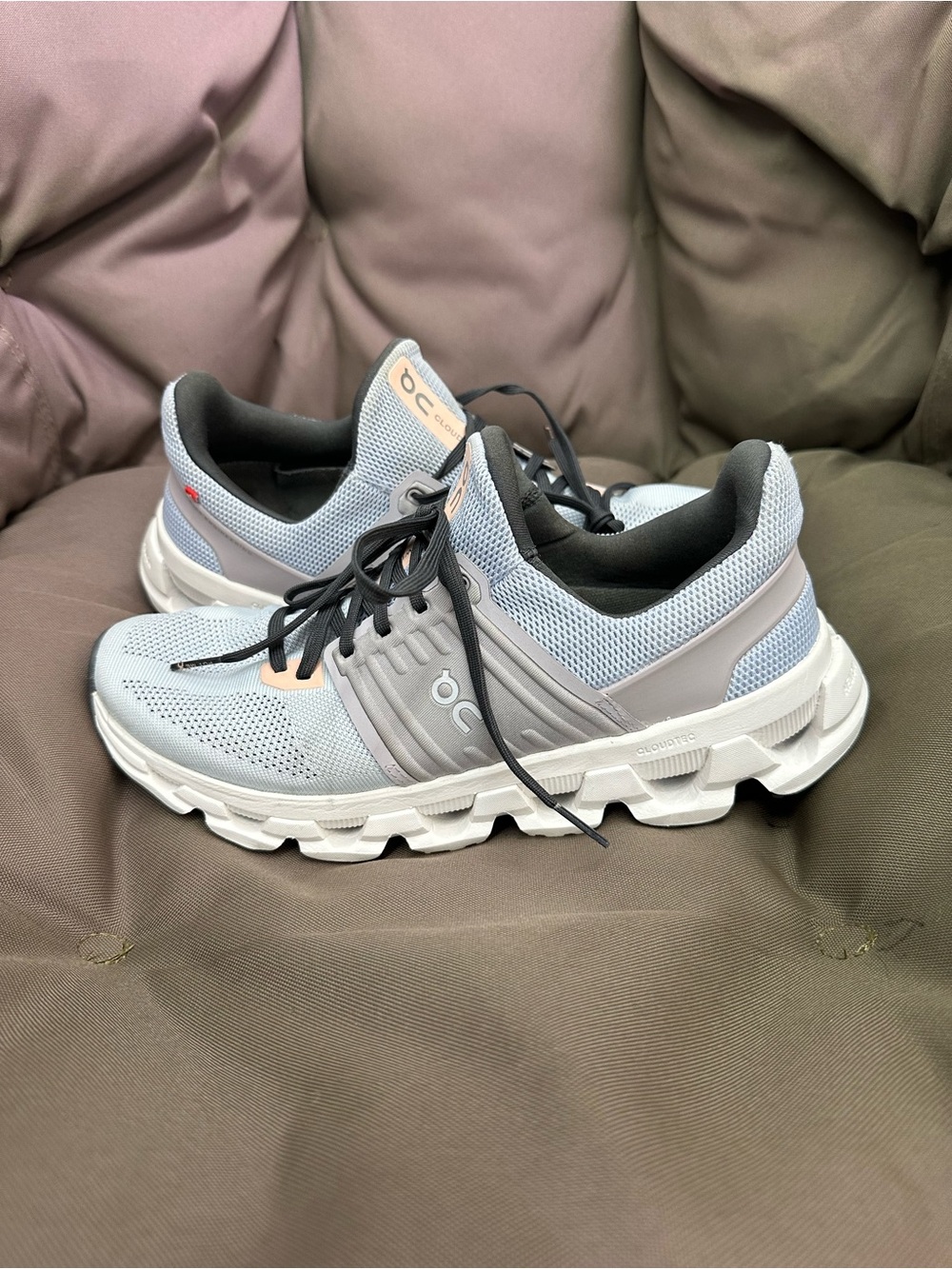 On cloud OC on running cloud swift 3 AD heather fade blue size 9 women’s shoe